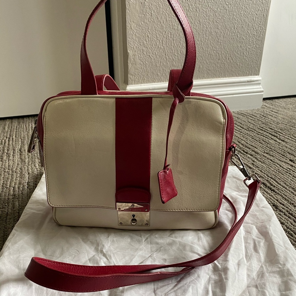 Authentic Marc Jacobs Crossbidy Handbag